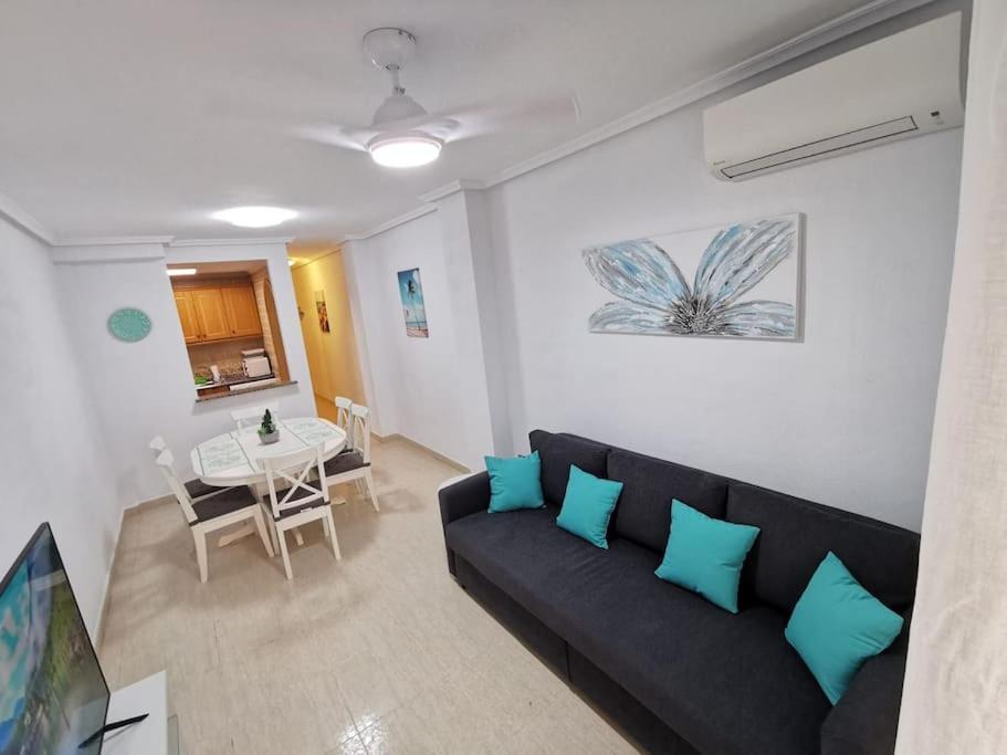 Apartamento Playa Cura Torrevieja Luaran gambar