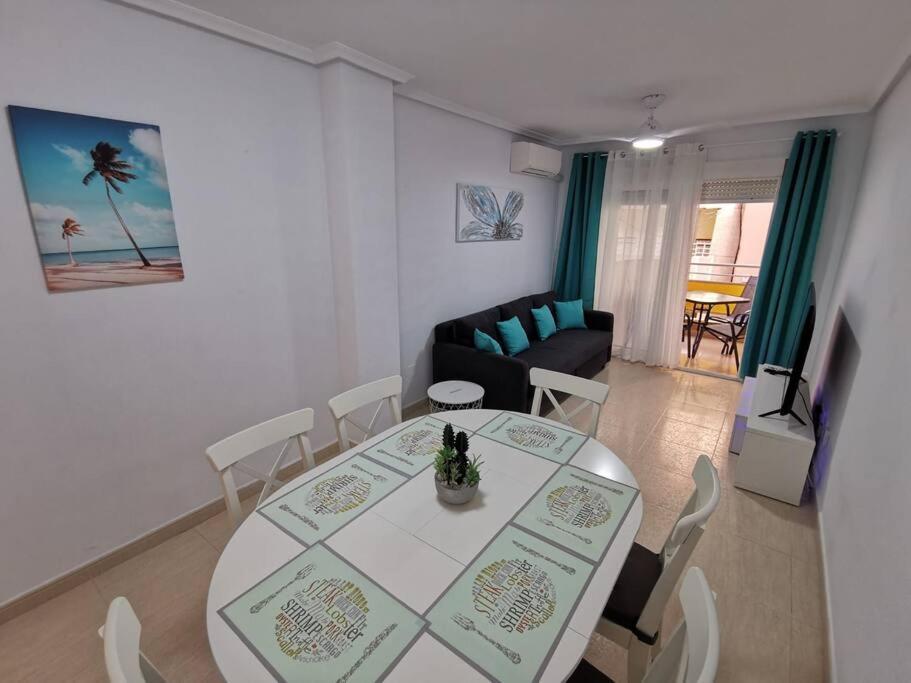 Apartamento Playa Cura Torrevieja Luaran gambar