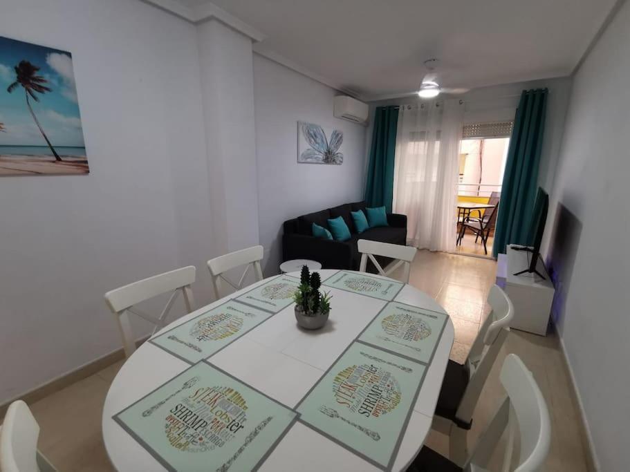 Apartamento Playa Cura Torrevieja Luaran gambar